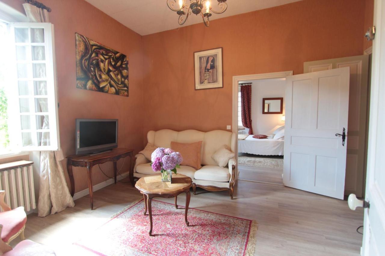 Aimee Luxury With Heated Pool Bed & Breakfast 3*