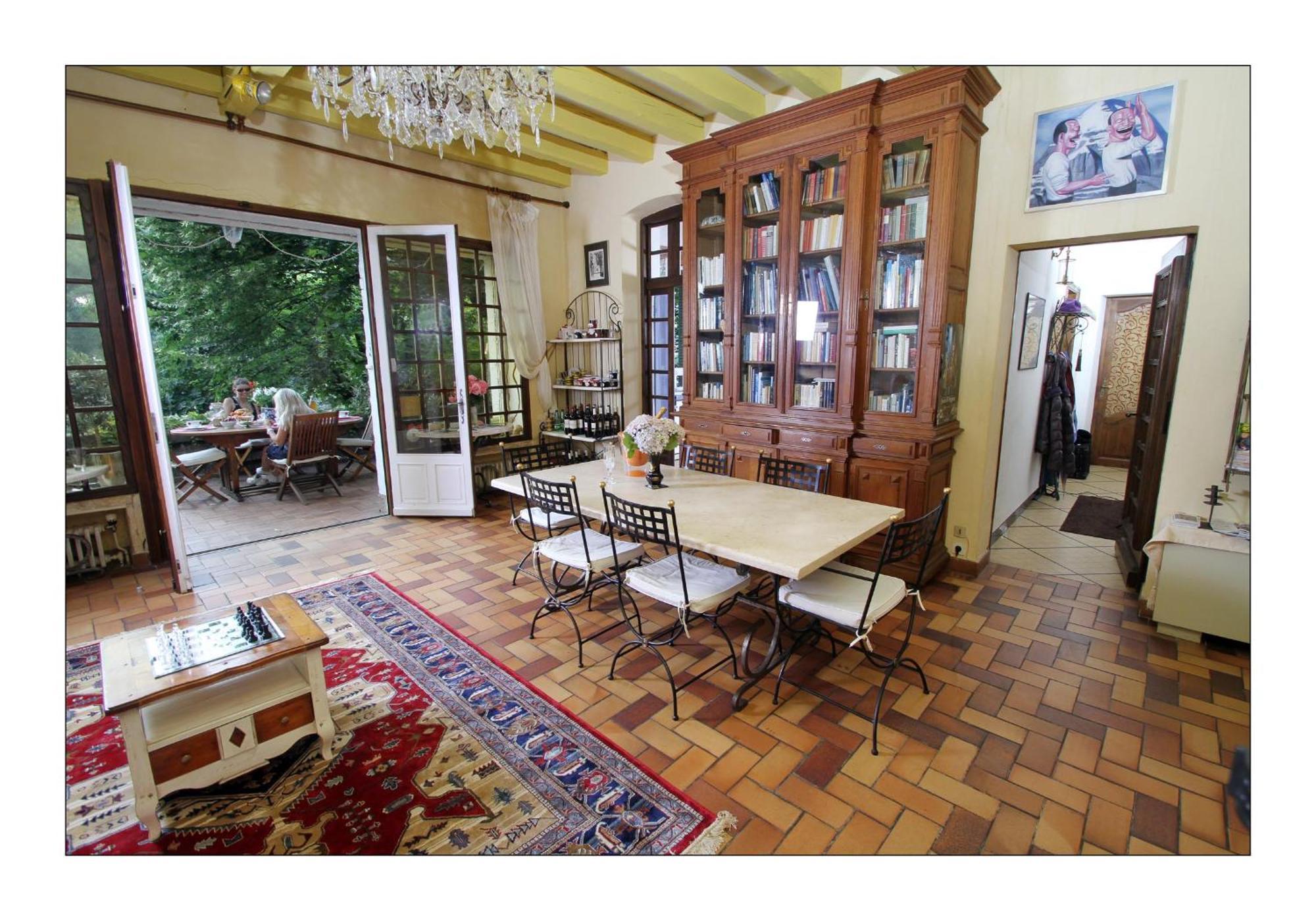 Aimee Luxury With Heated Pool Bed & Breakfast 3*