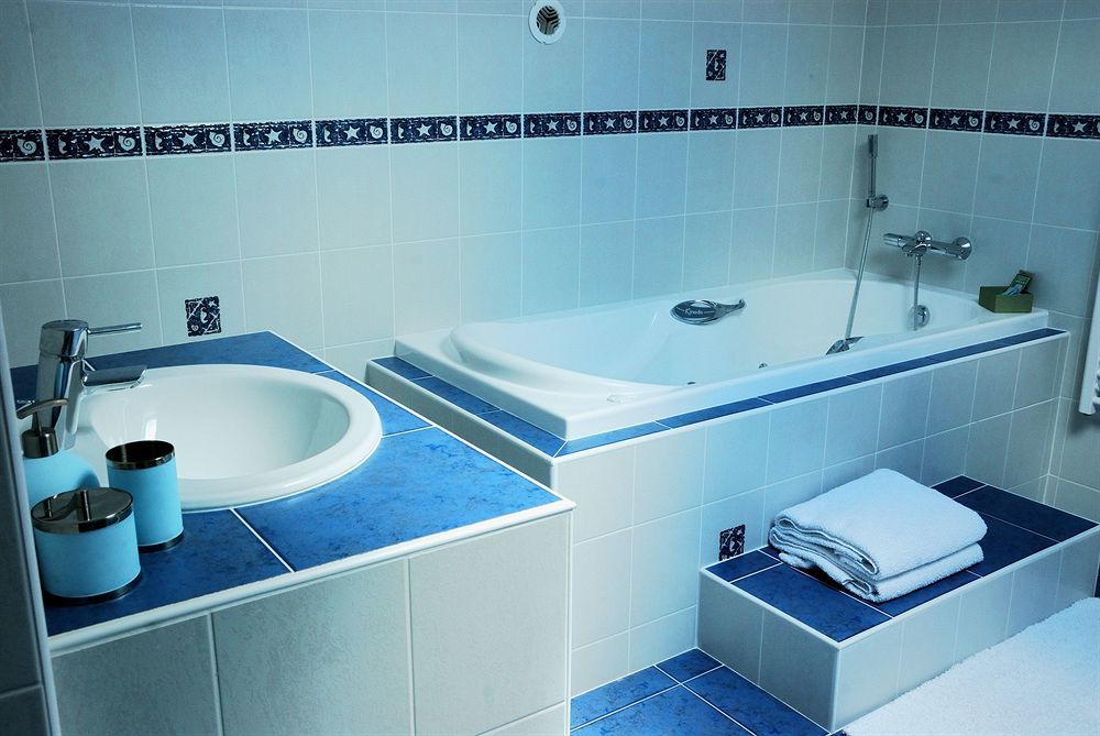 Aimee Luxury With Heated Pool 3* Vals-les-Bains